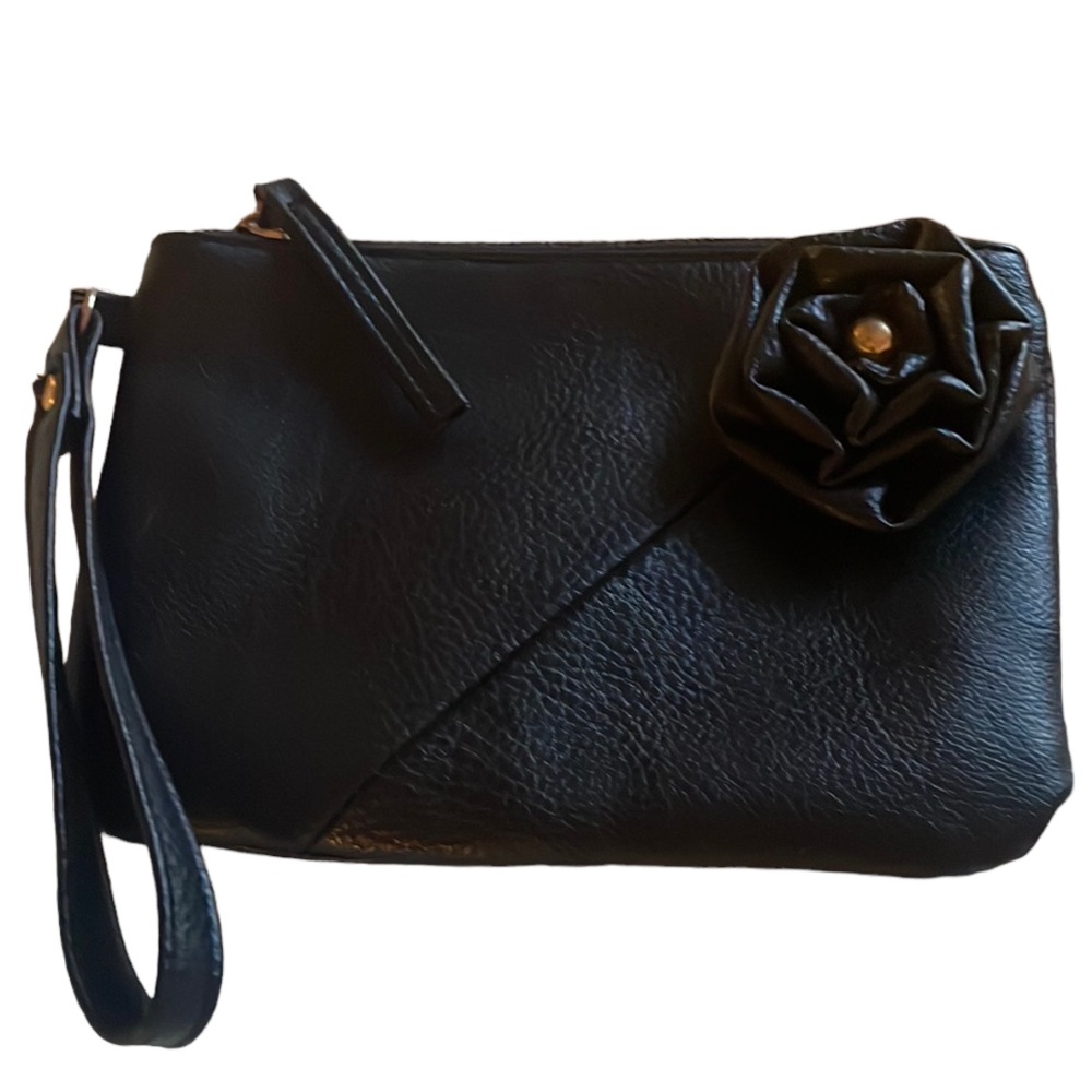 Black Purse Bag Zipper Top Clutch Wristlet Silver Dot Center Bow Accent